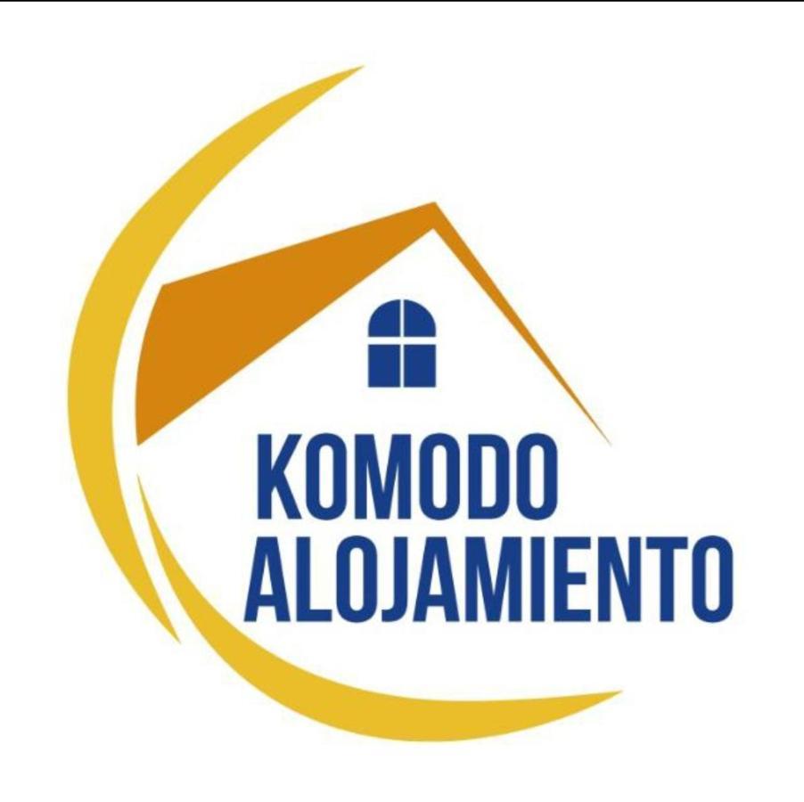 Komodo Alojamiento- Hostal Autoservicio - Ubicado Muy Cerca Al Centro Historico -Habitaciones Con Bano Privado, Wifi , Cama 2X2 포펜 외부 사진